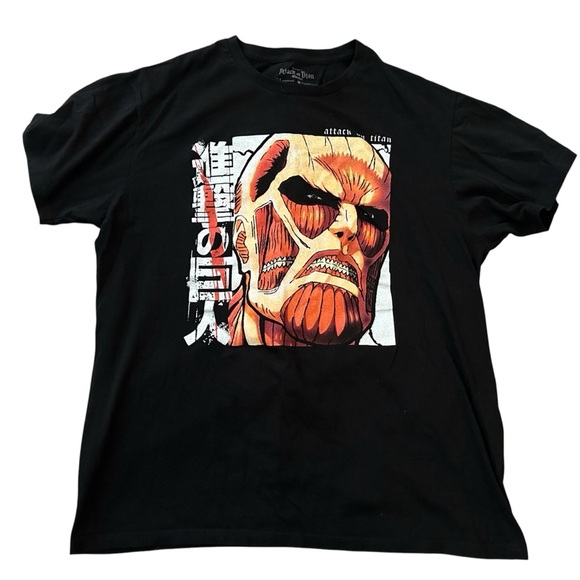 Black Attack on Titan Graphic T-Shirt - Picture 1 of 5